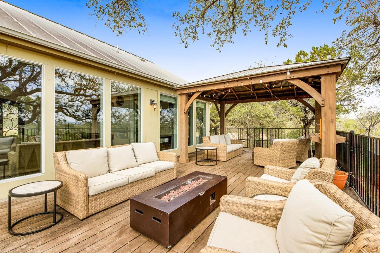 Cliff Side Oasis Villa Spicewood Buitenkant foto
