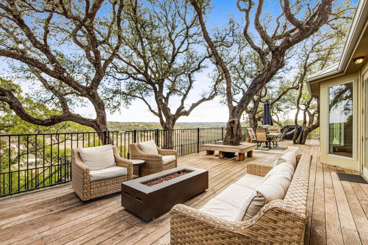 Cliff Side Oasis Villa Spicewood Buitenkant foto